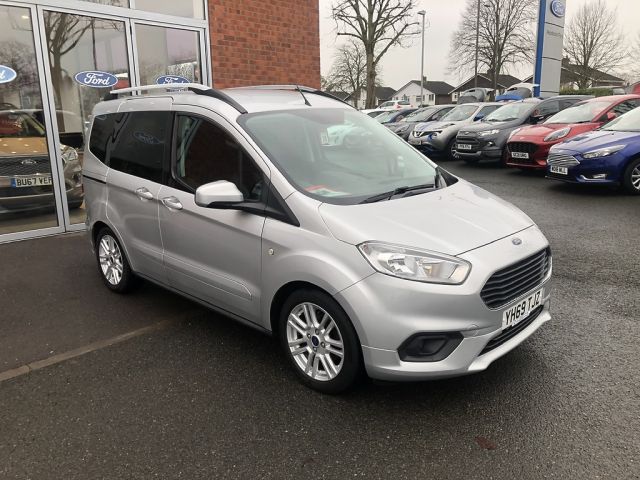 2019 (69) Ford Tourneo Courier 1.0 EcoBoost Titanium MPV 5dr Petrol Manual Euro 6 (100 ps)