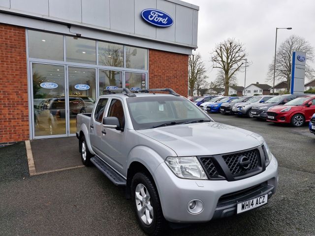 2014 (14) Nissan Navara 2.5 dCi Tekna Pickup Double Cab 4dr Diesel Auto 4WD Euro 5 (190 ps)