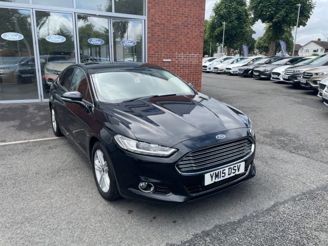 2015 (15) Ford Mondeo 2.0 TDCi Titanium Hatchback 5dr Diesel Manual Euro 6 (s/s) (180 ps)
