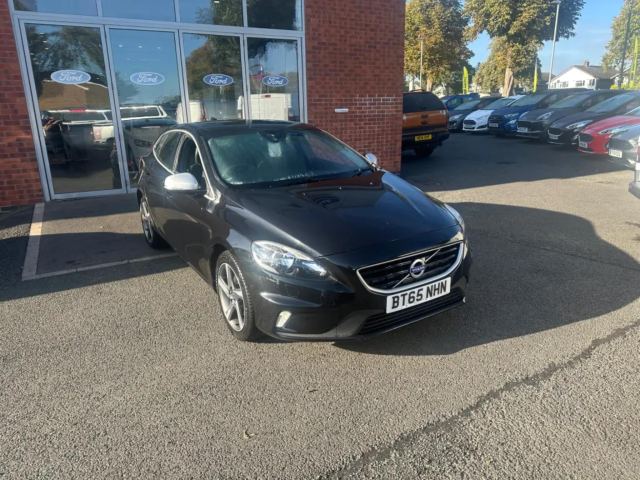 2015 (65) Volvo V40 R-Design D2