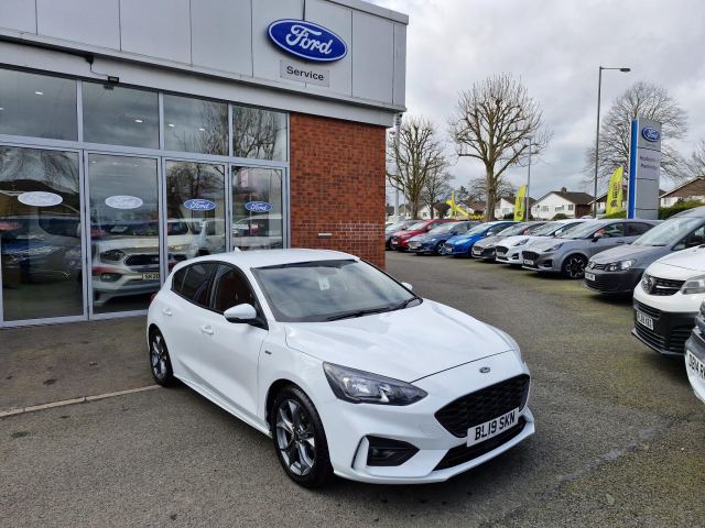 2019 (19) Ford Focus 1.0T EcoBoost ST-Line Hatchback 5dr Petrol Manual Euro 6 (s/s) (125 ps)