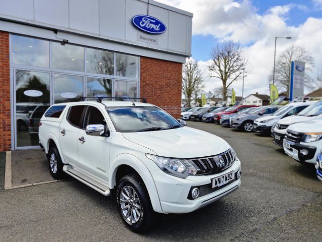 2017 (17) Mitsubishi L200 2.4 DI-D DC Barbarian Pickup Double Cab 4dr Diesel Auto 4WD Euro 6 (178 ps)