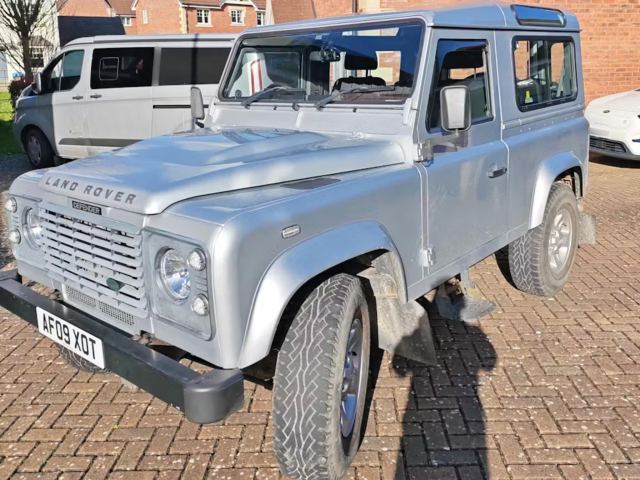 2009 (09) Land Rover Defender 90 2.4 TDCi County Station Wagon 3dr Diesel Manual 4WD SWB Euro 4 (122 bhp)