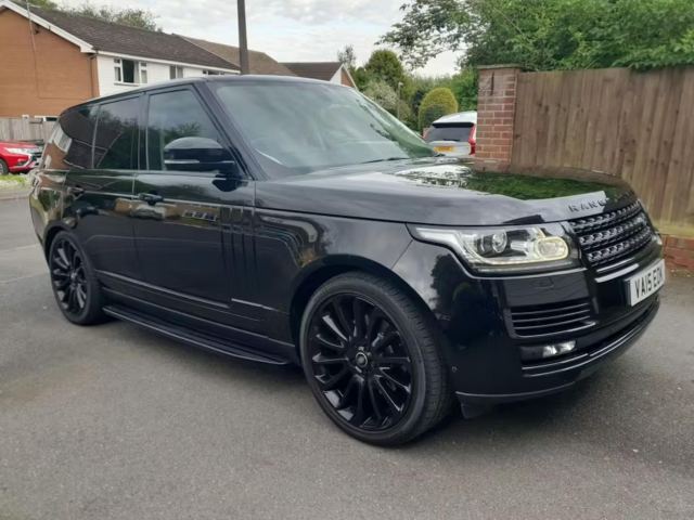 2015 (15) Land Rover Range Rover 3.0 TD V6 Vogue SE SUV 5dr Diesel Auto 4WD Euro 5 (s/s) (258 ps)