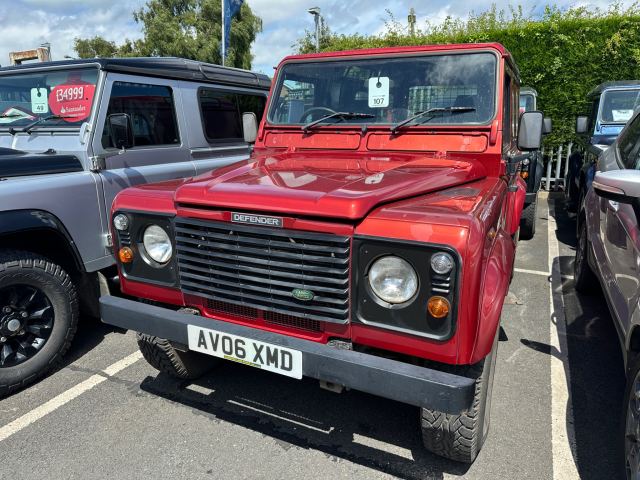 2006 (06) Land Rover Defender 90 2.5 TD5 County Hard Top SUV 3dr Diesel Manual SWB (282 g/km, 120 bhp)